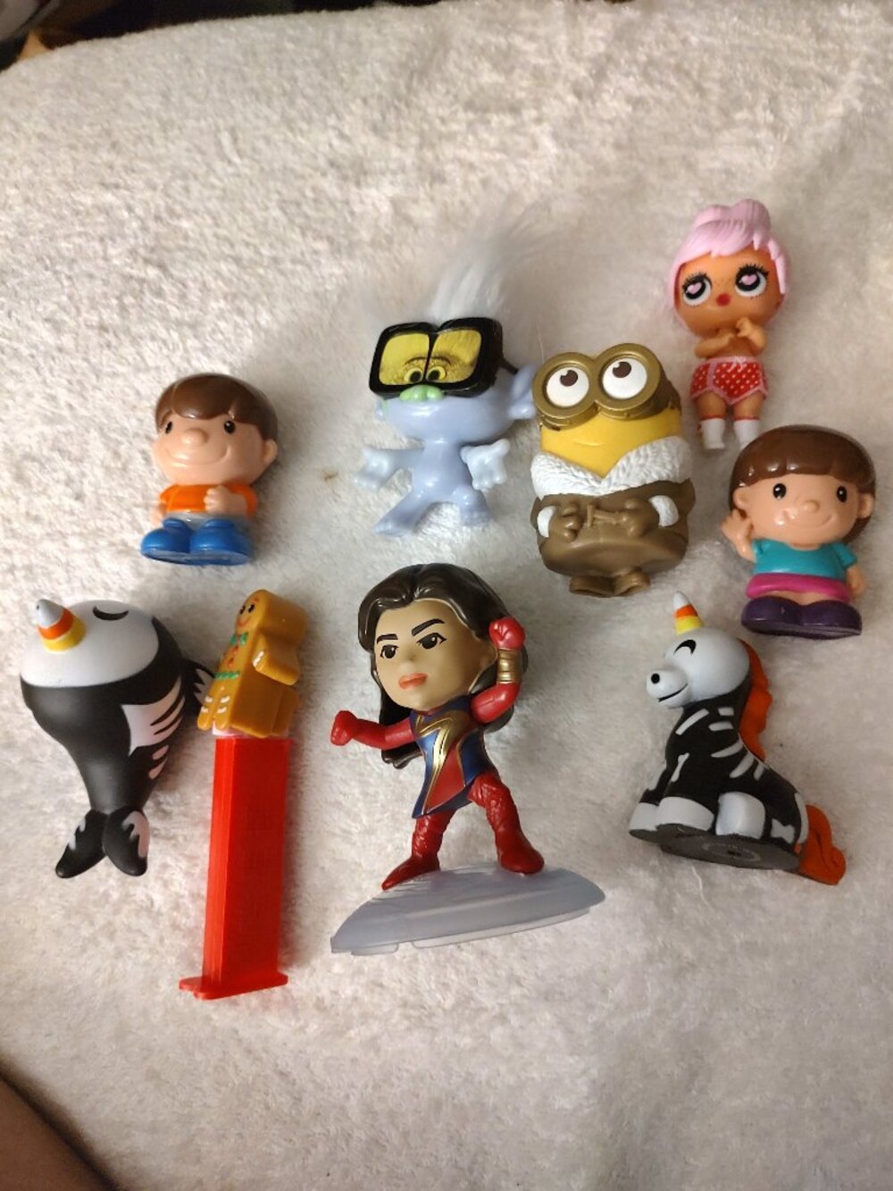 LOT COLLECTIBLE TOYS
